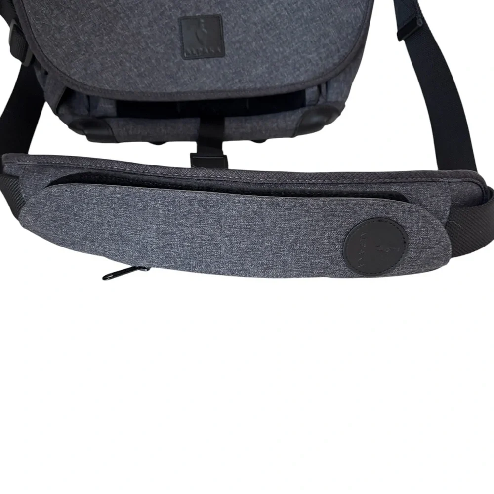 ALPAKA 7ven Mini Messenger Bag (Carbon Grey) Crossbody Laptop